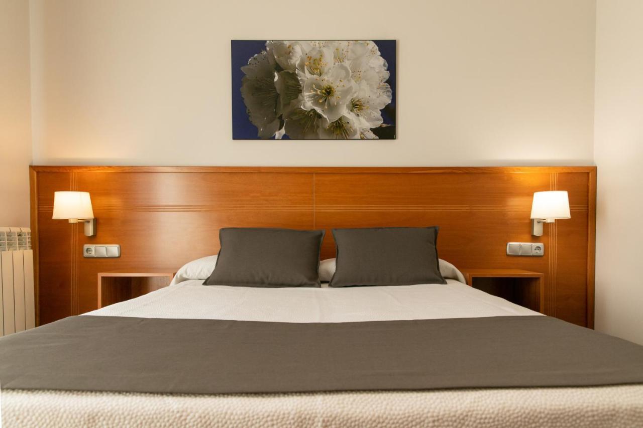 Aparthotel Cal Marçal Puig-reig Extérieur photo